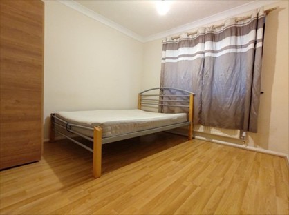 Room in a Shared House, Lobley Street, WF16