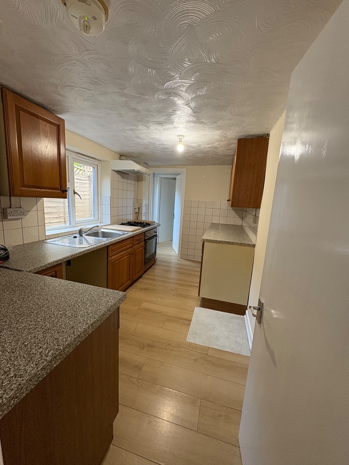 Additional image 6 of 3 Bed Terraced House, Earls Road, SO14, N1 7GU