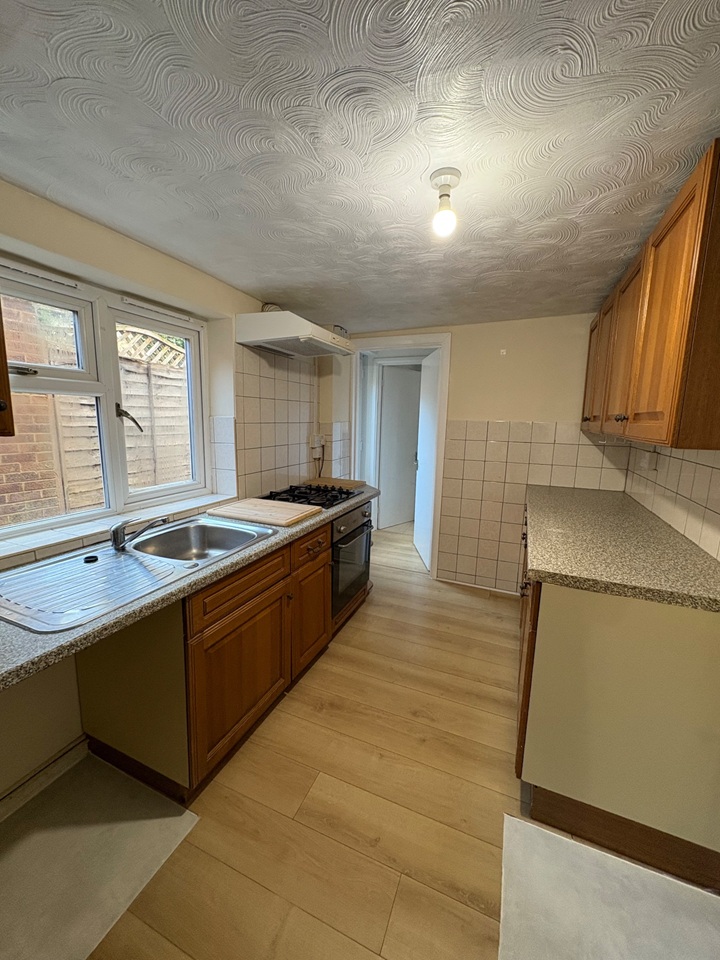 Additional image 7 of 3 Bed Terraced House, Earls Road, SO14, N1 7GU