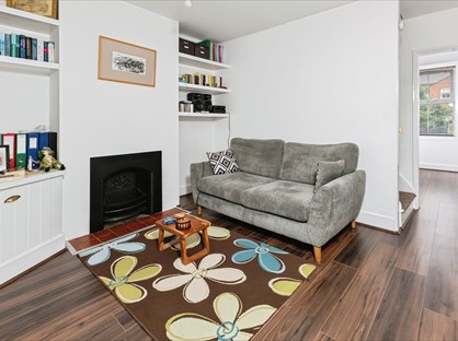 2 Bed Terraced House, York Road, RG1