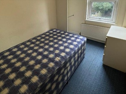 Room in a Shared House, Tiverton Road, B29