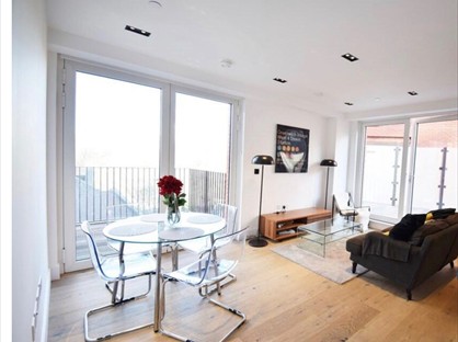 1 Bed Flat, Exchange Gardens, SW8