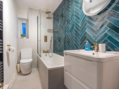 2 Bed Bungalow, London, SW6