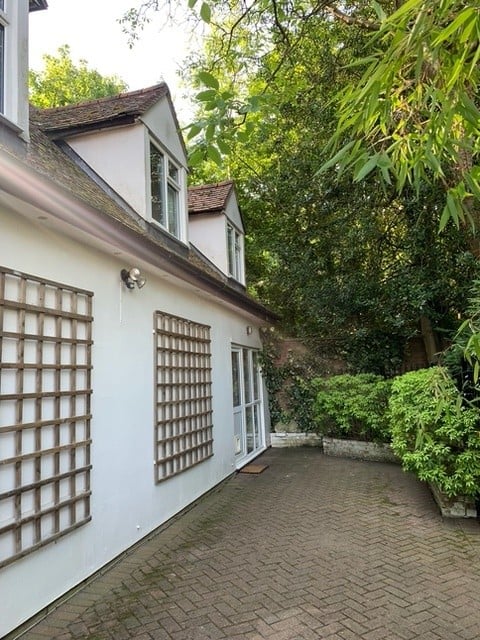 3 Bed Detached House, Cambridge, CB2 photo 2