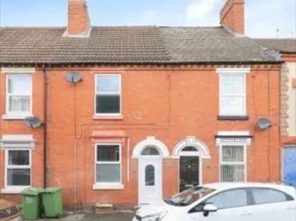 2 Bed Terraced House, East Street, DY10