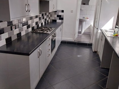 4 Bed Semi-Detached House, Causeway Green Road, B68