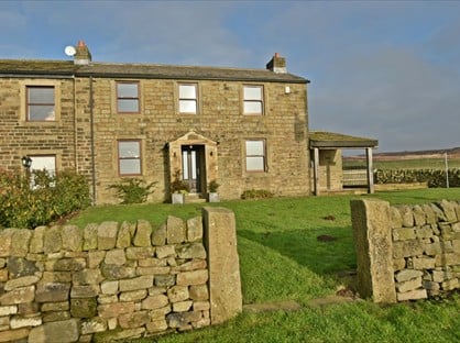 4 Bed Semi-Detached House, Upwood Lane, BD20