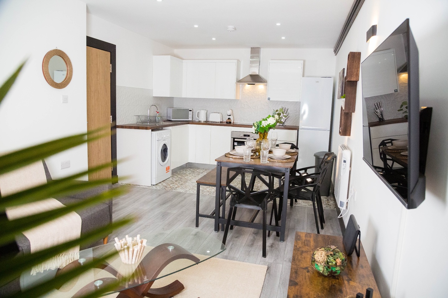 3 Bed Flat, Stretford Road, M16 photo 4