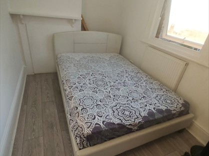 Room in a Shared House, Herbert Road, SE18