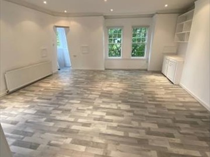 1 Bed Flat, Rosslyn Hill, NW3