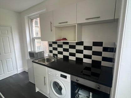 Studio Flat, Archway Road, N6