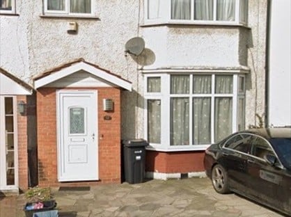 3 Bed Terraced House, Buxton Road, IG2