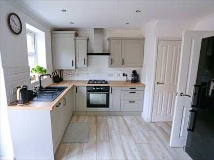 3 Bed Semi-Detached House, Bandy Fields Place, M7