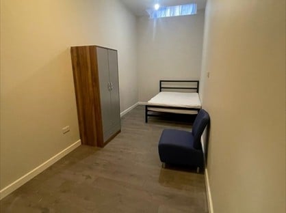 2 Bed Flat, Station Road, WF17
