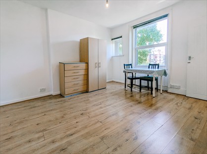 Studio Flat, Chamberlayne Road, NW10