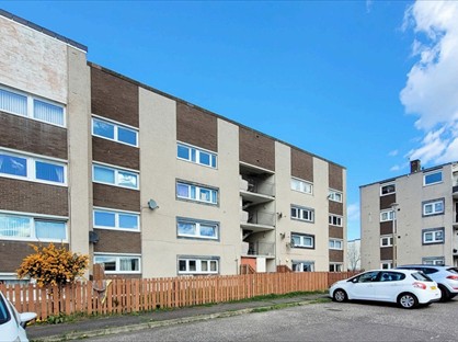 2 Bed Flat, Calder Grove, EH11