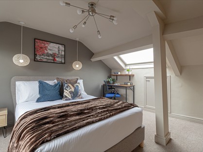 Room in a Shared House, Whitehead Lane, HD4