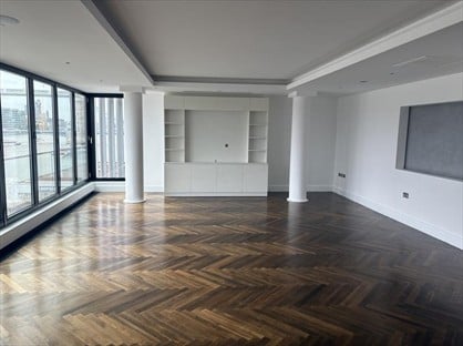 2 Bed Flat, Tower View Apartments, E1W