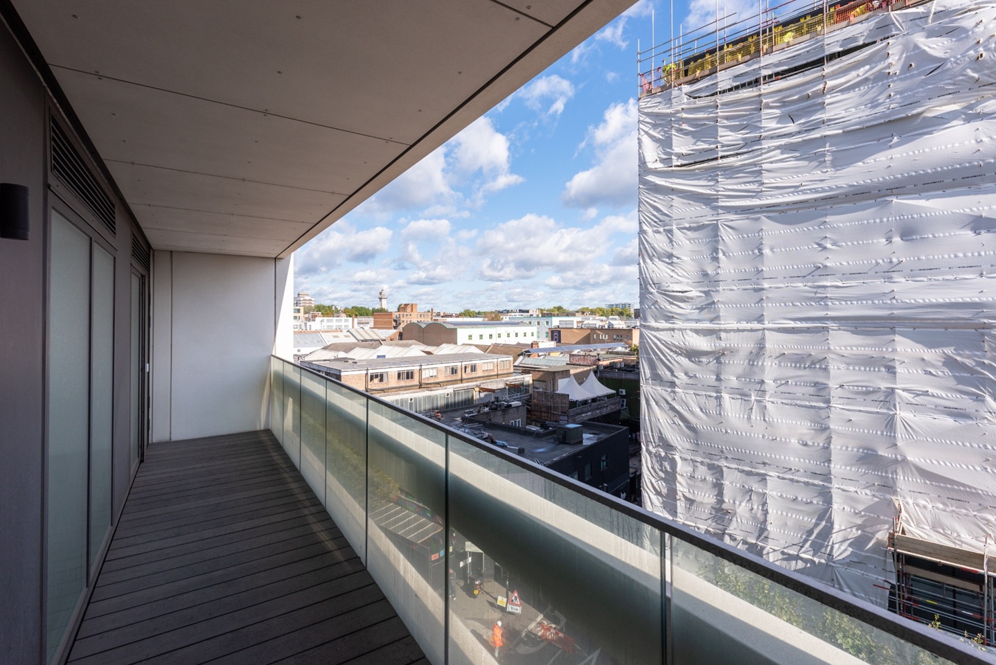 London - 2 Bed Flat, York Way, N7 - To Rent Now for £2,626.00 p/m