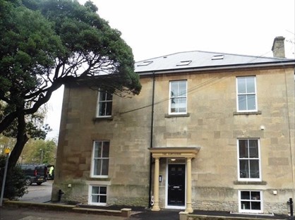 2 Bed Flat, The Hawthorns, SN15