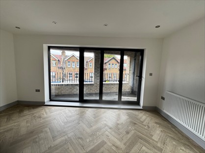 1 Bed Flat, London Road, TW7