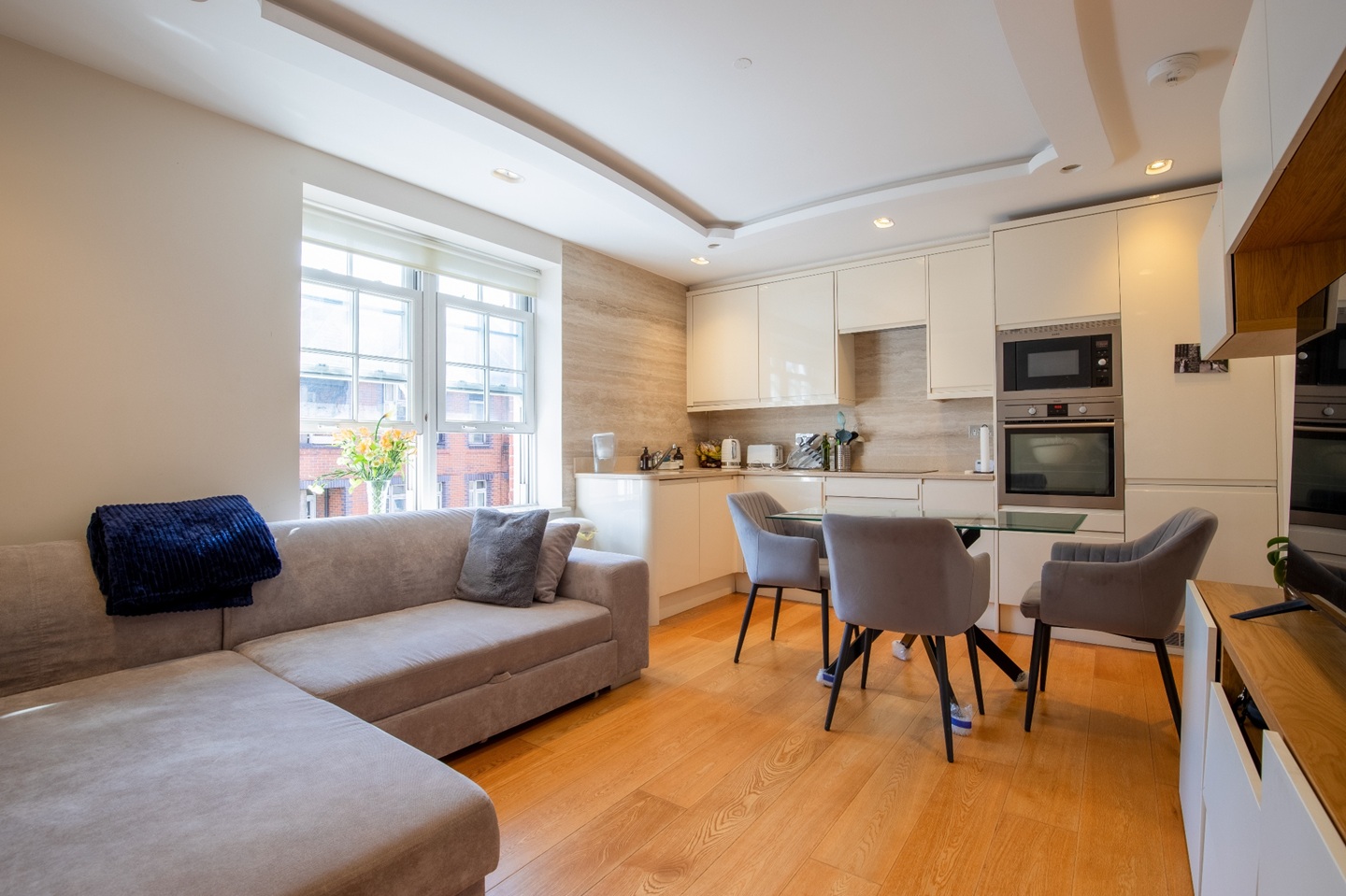 1 Bed Flat, Mitford Building, SW6 photo 2