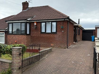 3 Bed Bungalow, Surrey Avenue, OL2