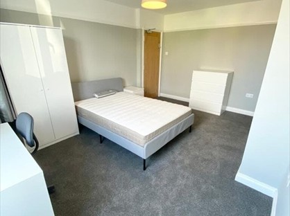 Room in a Shared House, Hessle Street, LS6