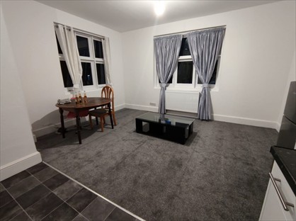4 Bed Flat, East India Dock Road, E14