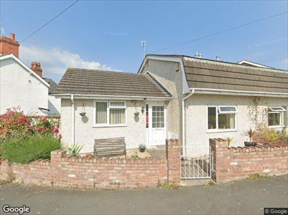 2 Bed Bungalow, Bron Vardre Avenue, LL31