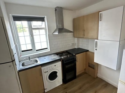 2 Bed Flat, Bridge Street, HA5