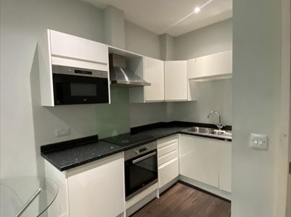 1 Bed Flat, Axis House, UB3