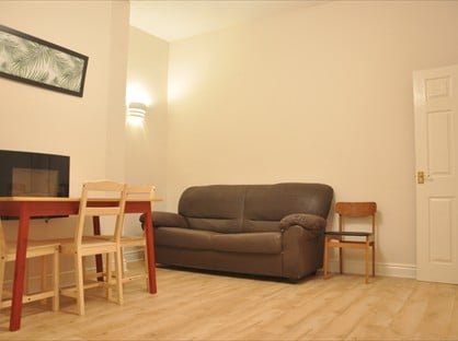 2 Bed Flat, Glenthorn Road, NE2