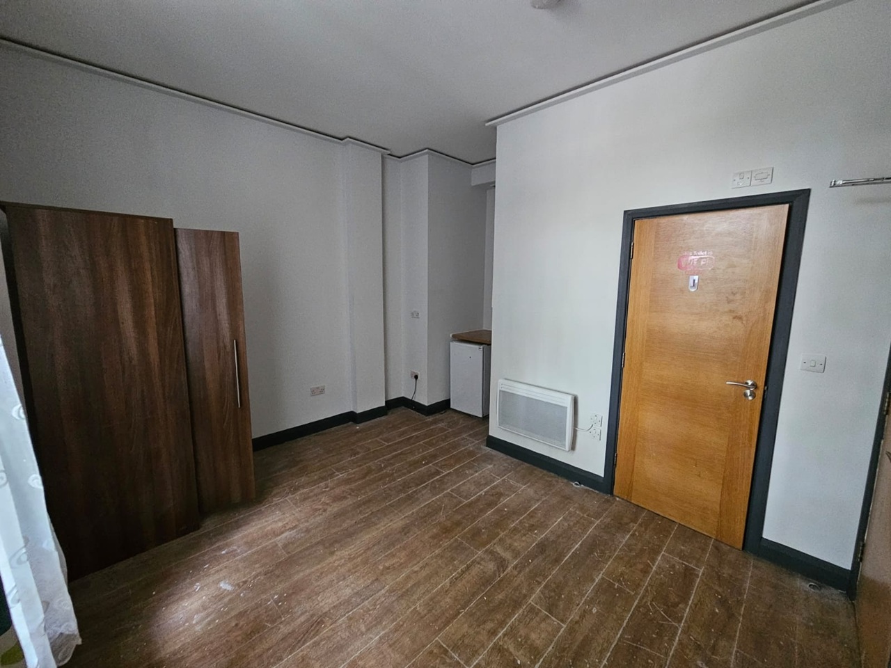 Studio Flat, East Street, SE17 photo 2