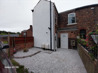 2 Bed Flat, Wigan Lower Road, WN6