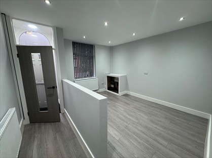 2 Bed Terraced House, Abbey Hey Lane, M18