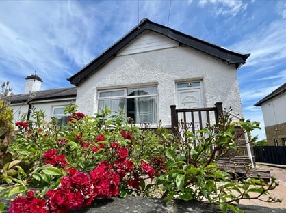 2 Bed Bungalow, William Horsfall Street, HD4
