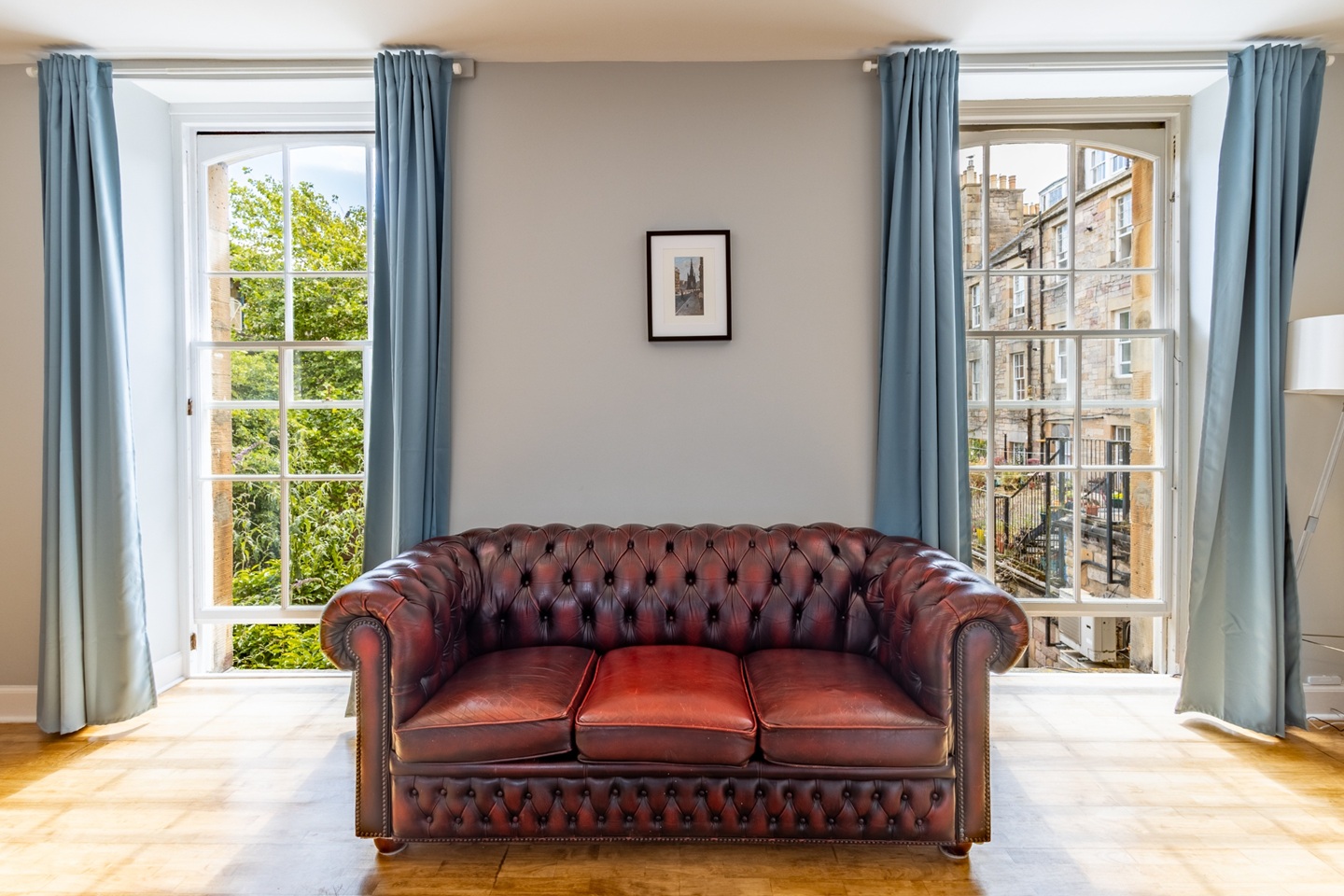 Edinburgh - 1 Bed Flat, Boyd's Entry, EH1 - To Rent Now for £1,495.00 p/m