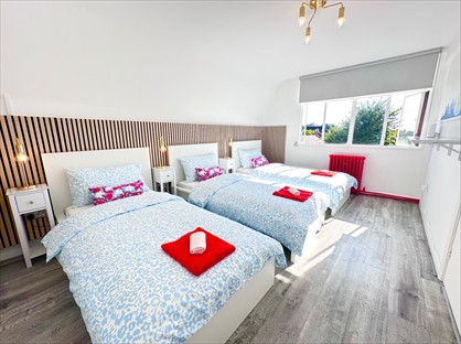 Studio Flat, Shepherds Bush, W12