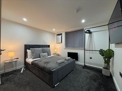 3 Bed Flat, Windmill Lane, WV3