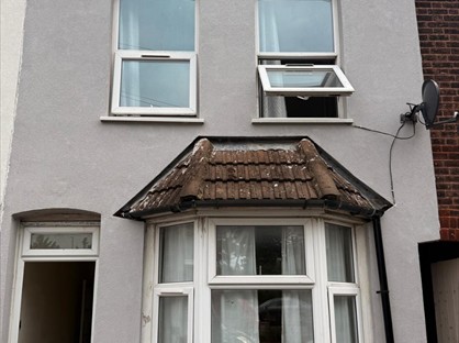 2 Bed Terraced House, Maple Road West, LU4