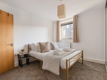 2 Bed Penthouse, Short Term Let, E14