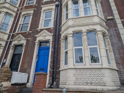 Studio Flat, Bath Road, BS4