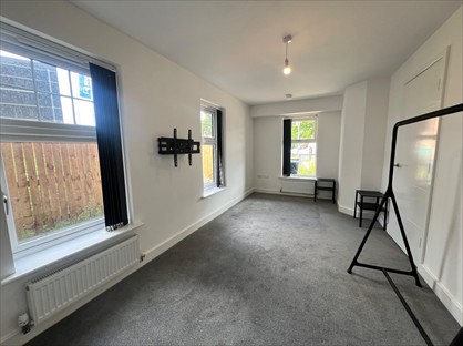 2 Bed End Terrace, Acacia Terrace, LS14
