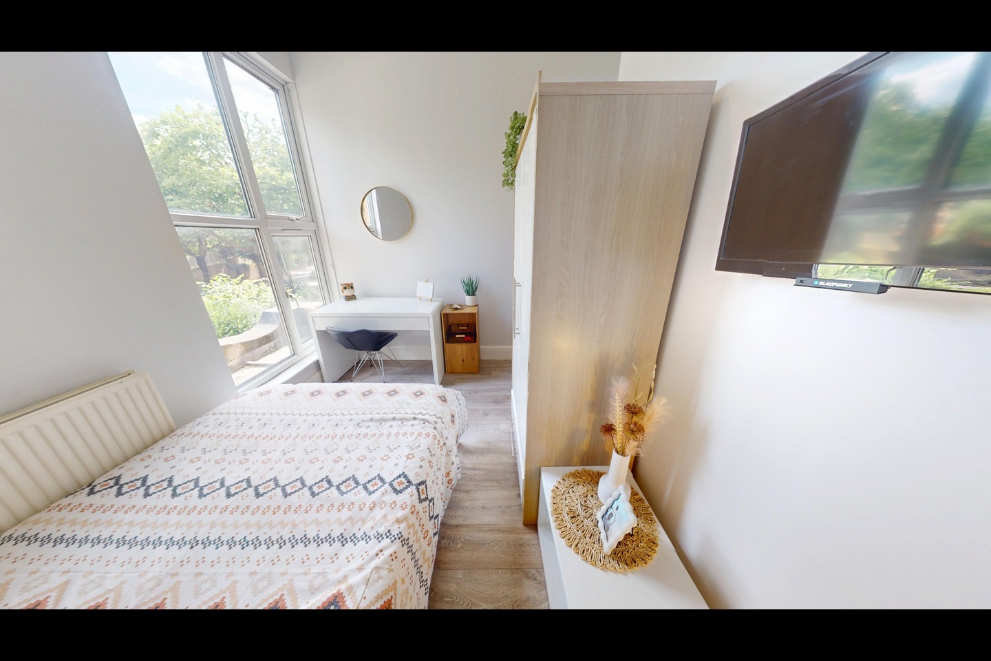 Additional image 3 of Room in a Shared Flat, Derby Road, NG7, N1 7GU