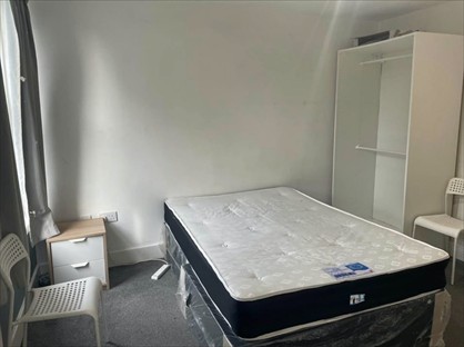 Room in a Shared House, Brook Street, DY3