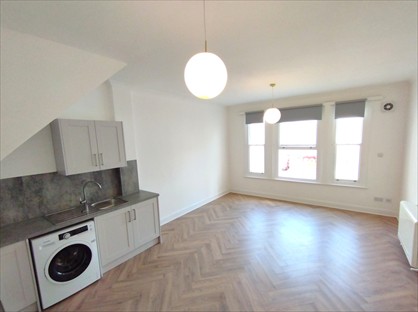 2 Bed Maisonette, Clarence Square, BN1