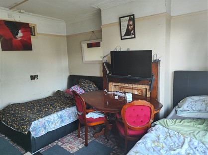 Room in a Shared House, Corser Street, DY1