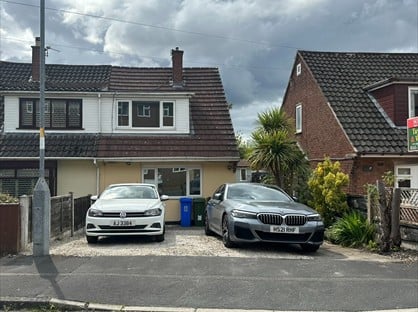 3 Bed Semi-Detached House, Hough Lane, SK14