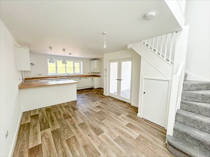 3 Bed Semi-Detached House, Hill Road, BS25